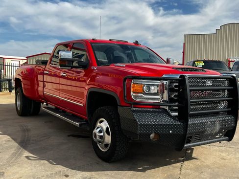 Used 2018 GMC Sierra 3500 SLT w/ Duramax Plus Package AWD/4WD image 3