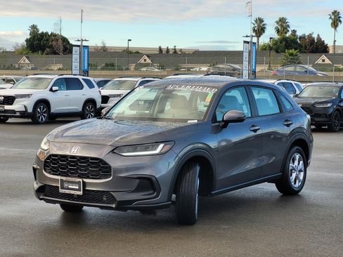 Certified 2024 Honda HR-V LX image 9