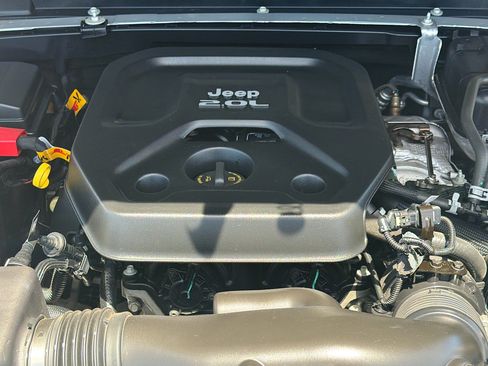 Used 2023 Jeep Wrangler Unlimited Rubicon 4xe w/ Cold Weather Group AWD/4WD image 34