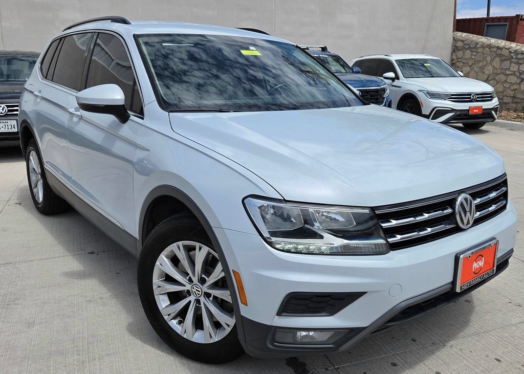 Used 2018 Volkswagen Tiguan SE FWD image 1
