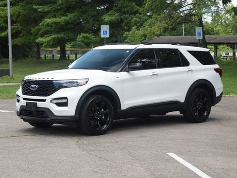 Used 2022 Ford Explorer ST-Line w/ Class IV Trailer Tow Package AWD/4WD image 24