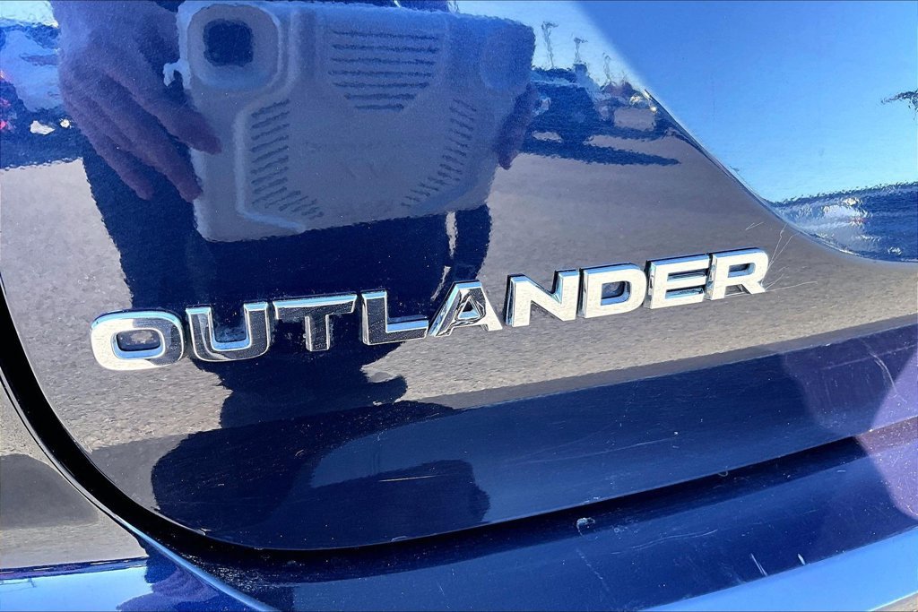Used 2025 Mitsubishi Outlander SE AWD/4WD image 8