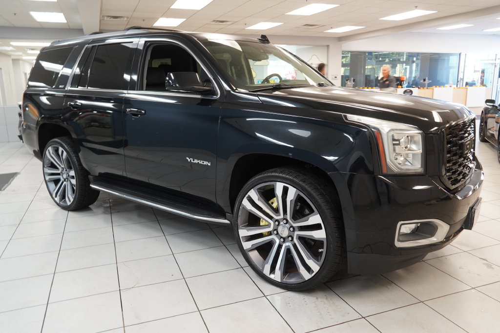 Used 2017 GMC Yukon SLT AWD/4WD image 15