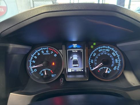 Used 2023 Toyota Tacoma TRD Sport image 43