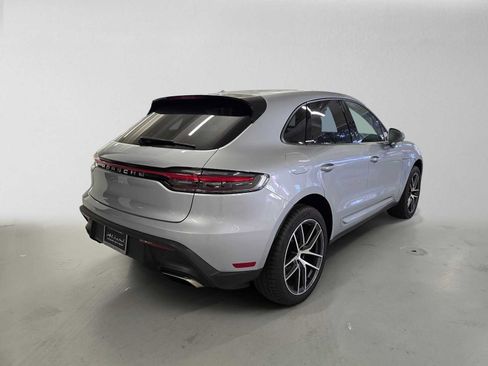 Used 2025 Porsche Macan AWD/4WD image 5