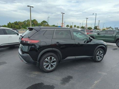 Certified 2023 Nissan Rogue SV FWD image 5