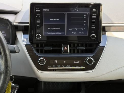 Used 2020 Toyota Corolla LE FWD image 16