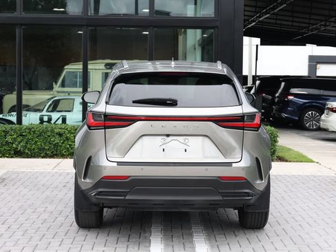 Used 2025 Lexus NX 250 FWD w/ Accessory Package (K3) image 6