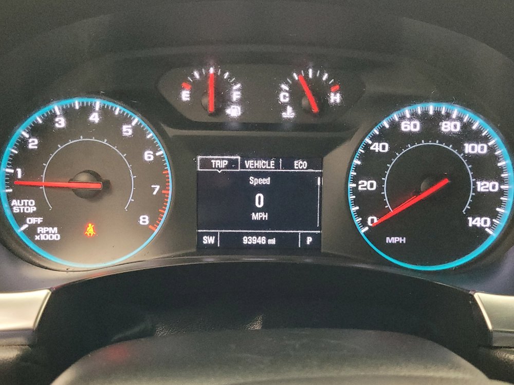 Used 2023 Chevrolet Traverse LT FWD image 23