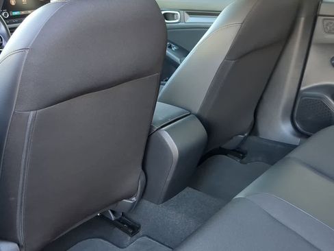 Used 2023 Honda Civic Sport image 18