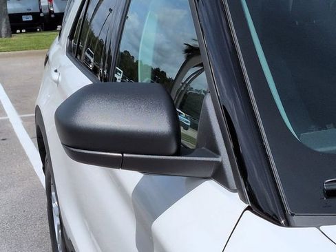 New 2026 Ford Explorer Active w/ Active Comfort Package RWD image 12