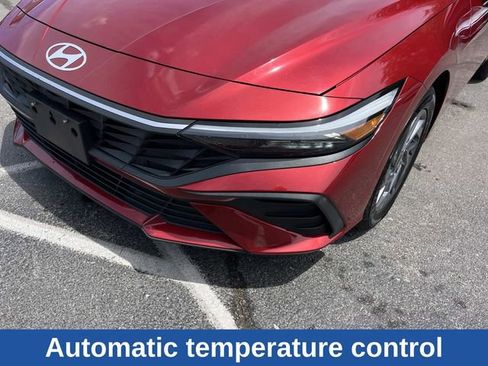 Used 2024 Hyundai Elantra SEL FWD image 11