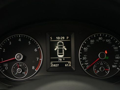 Used 2013 Volkswagen Eos Komfort FWD image 45