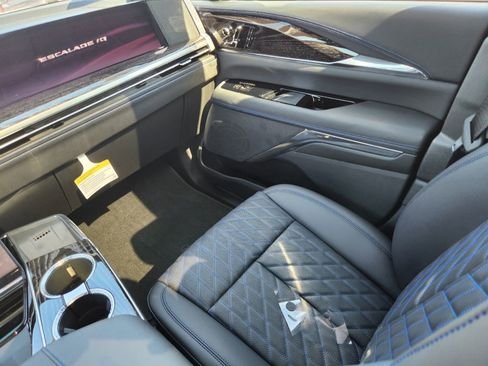 New 2025 Cadillac Escalade IQ Sport 1 image 17