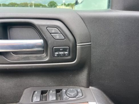 Used 2021 GMC Sierra 1500 SLT AWD/4WD image 16