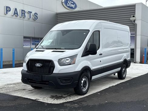 New 2026 Ford Transit 250 148 Medium Roof w/ Load Area Protection Package RWD image 7