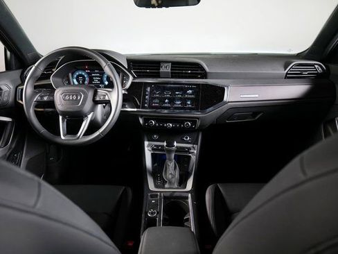 Certified 2024 Audi Q3 2.0T Premium Plus w/ Premium Plus Package image 10