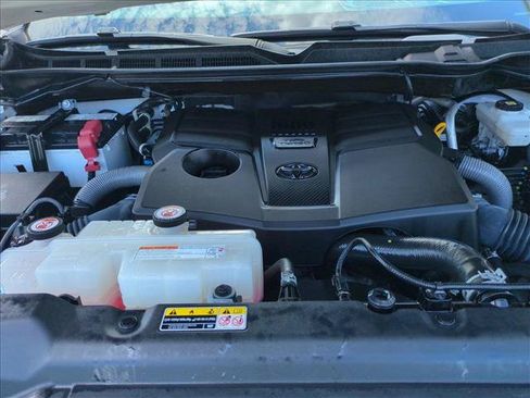 Used 2024 Toyota Tundra SR5 w/ SR5 Premium Package AWD/4WD image 22