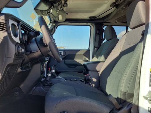 New 2025 Jeep Gladiator Sport AWD/4WD image 20