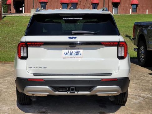 New 2026 Ford Explorer Platinum image 4