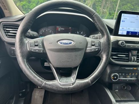 Used 2020 Ford Escape SEL AWD/4WD image 10