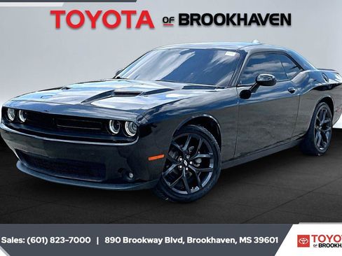 Used 2022 Dodge Challenger SXT w/ Blacktop Package RWD image 10