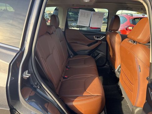 Used 2021 Subaru Forester Touring w/ Popular Package #2 image 11