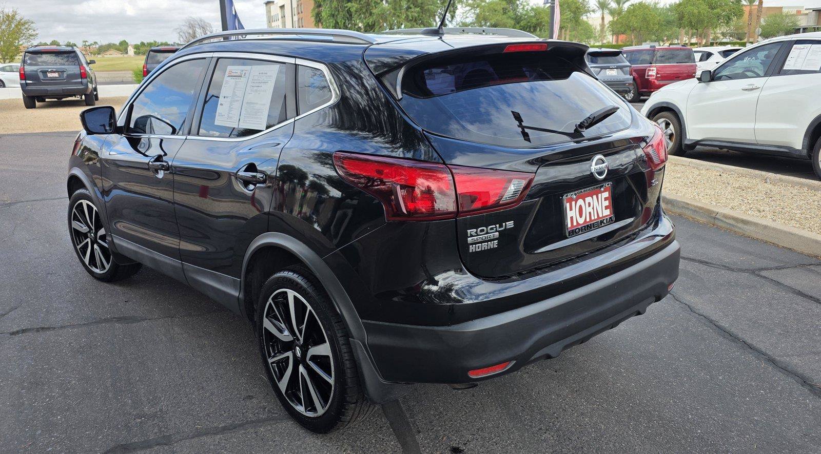 Used 2017 Nissan Rogue Sport SL FWD image 7