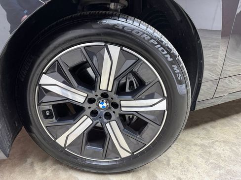 Used 2026 BMW iX xDrive45 image 27