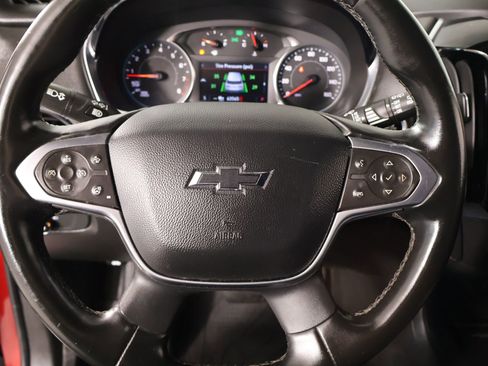 Used 2023 Chevrolet Traverse RS w/ LPO, Floor Liner Package FWD image 3