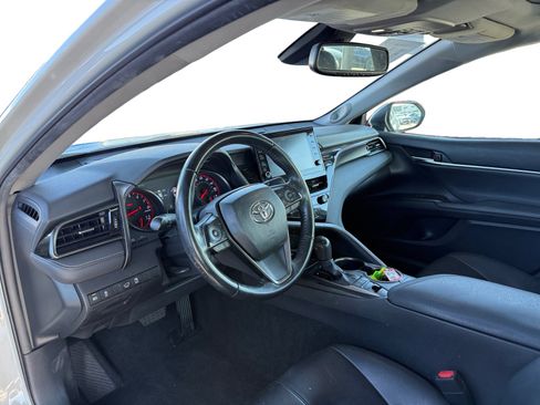Used 2023 Toyota Camry XSE FWD image 9