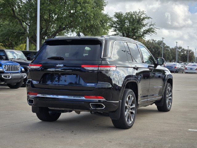 Used 2023 Jeep Grand Cherokee Overland w/ Advanced Protech Group III AWD/4WD image 7