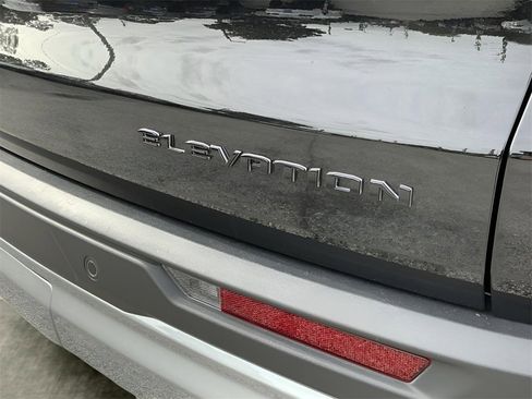 Used 2025 GMC Acadia Elevation image 20