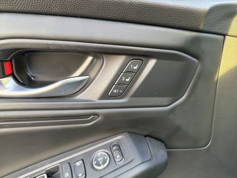 Used 2024 Honda Accord EX-L image 12