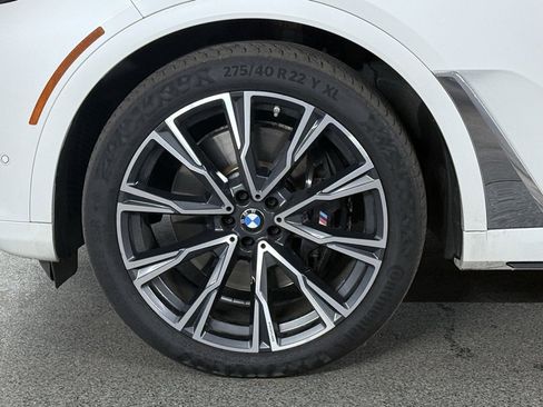 Used 2021 BMW X7 xDrive40i w/ Premium Package 2 image 17