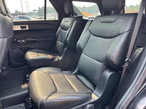 Used 2023 Ford Explorer ST w/ Technology Package image 14