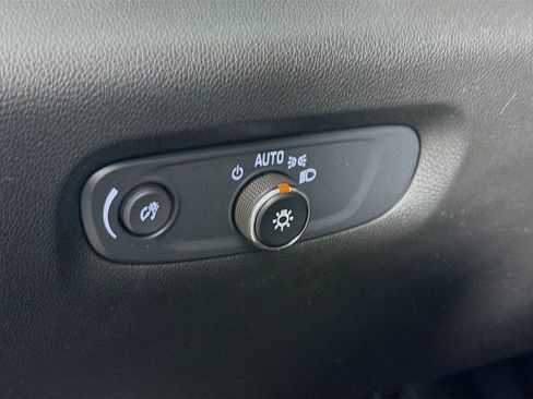 Used 2020 Chevrolet Traverse LS AWD/4WD image 15