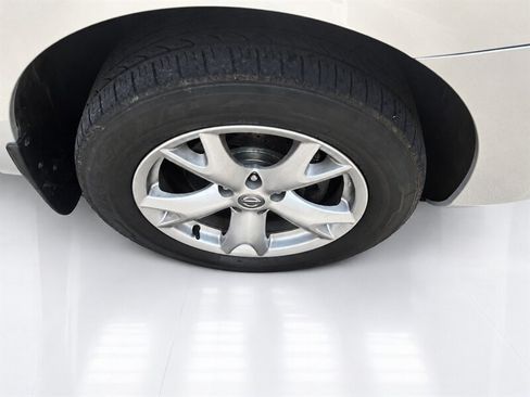 Used 2011 Nissan Rogue SV AWD/4WD image 29