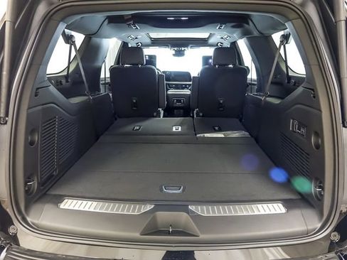 New 2026 Chevrolet Suburban Premier AWD/4WD image 25