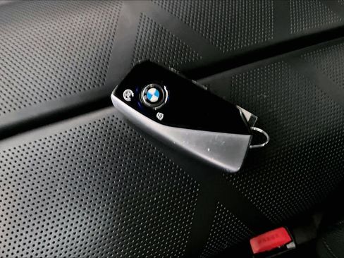 Used 2025 BMW 760i xDrive image 13