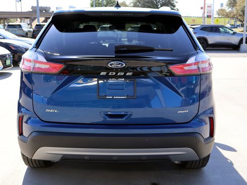 Used 2022 Ford Edge SEL w/ Convenience Package image 7