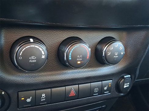 Used 2017 Jeep Wrangler Unlimited Rubicon w/ Dual Top Group image 10