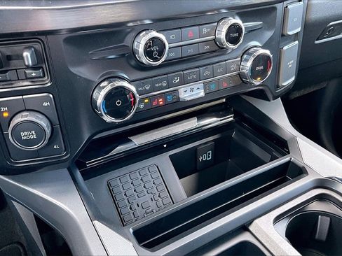 New 2025 Ford F250 Lariat w/ Lariat Ultimate Package image 24