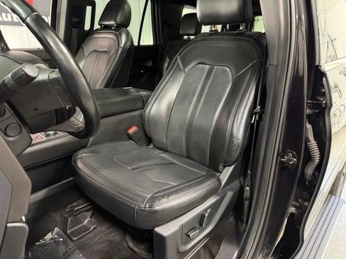 Used 2021 Ford Expedition Max Limited AWD/4WD image 25