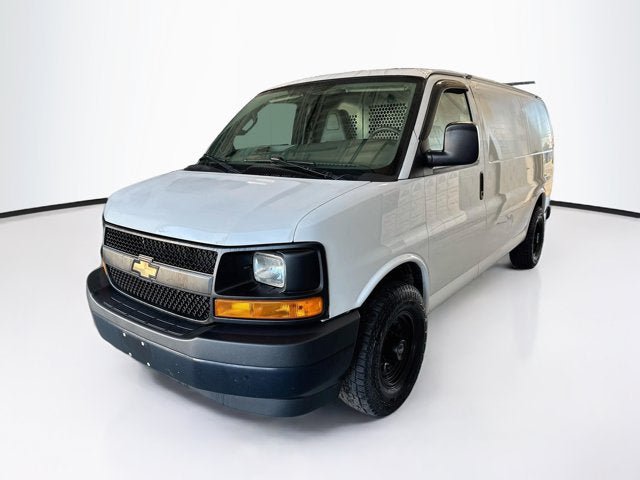 Used 2017 Chevrolet Express 2500 RWD image 1