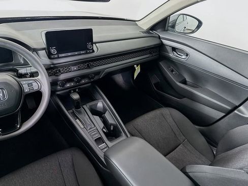 Certified 2025 Honda Accord LX image 27
