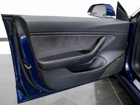 Used 2018 Tesla Model 3 Long Range image 38