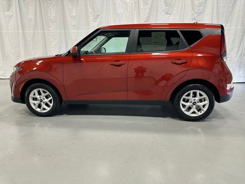Used 2024 Kia Soul LX w/ Option Group 015 image 4