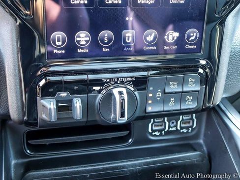 Used 2021 RAM 1500 Laramie AWD/4WD image 19