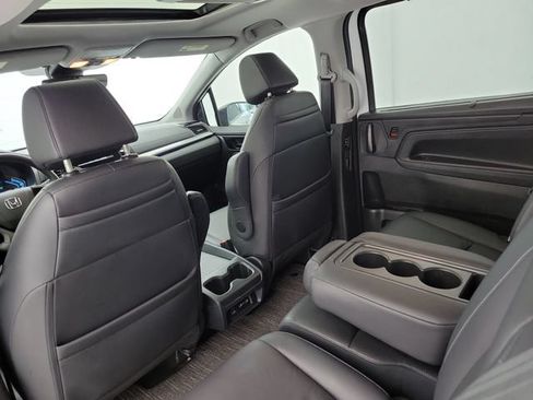Used 2024 Honda Odyssey Touring image 14